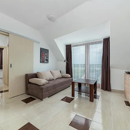 Herics Апартаменты Тихань